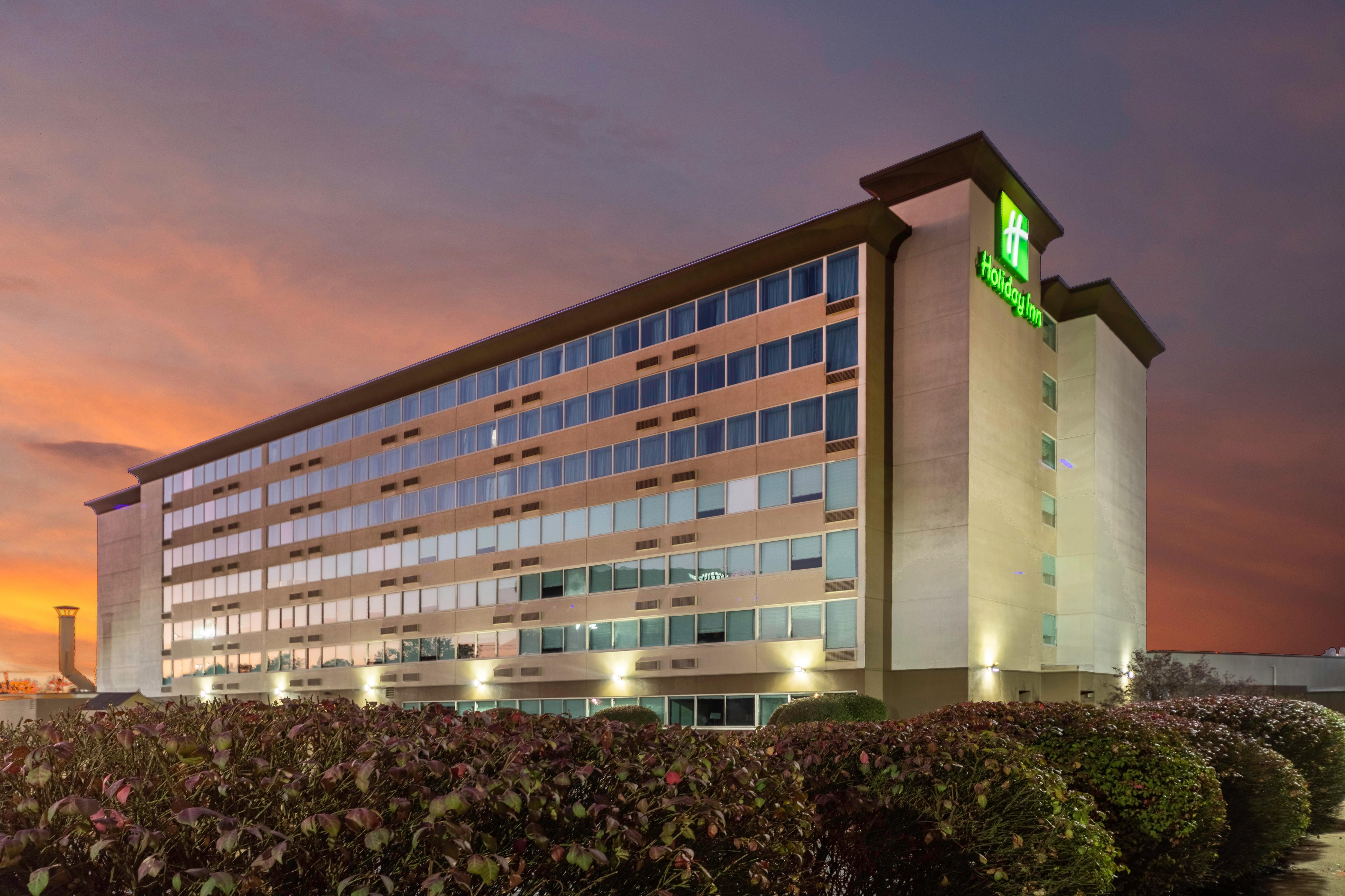 Holiday Inn Louisville East - Hurstbourne By Ihg Exterior photo