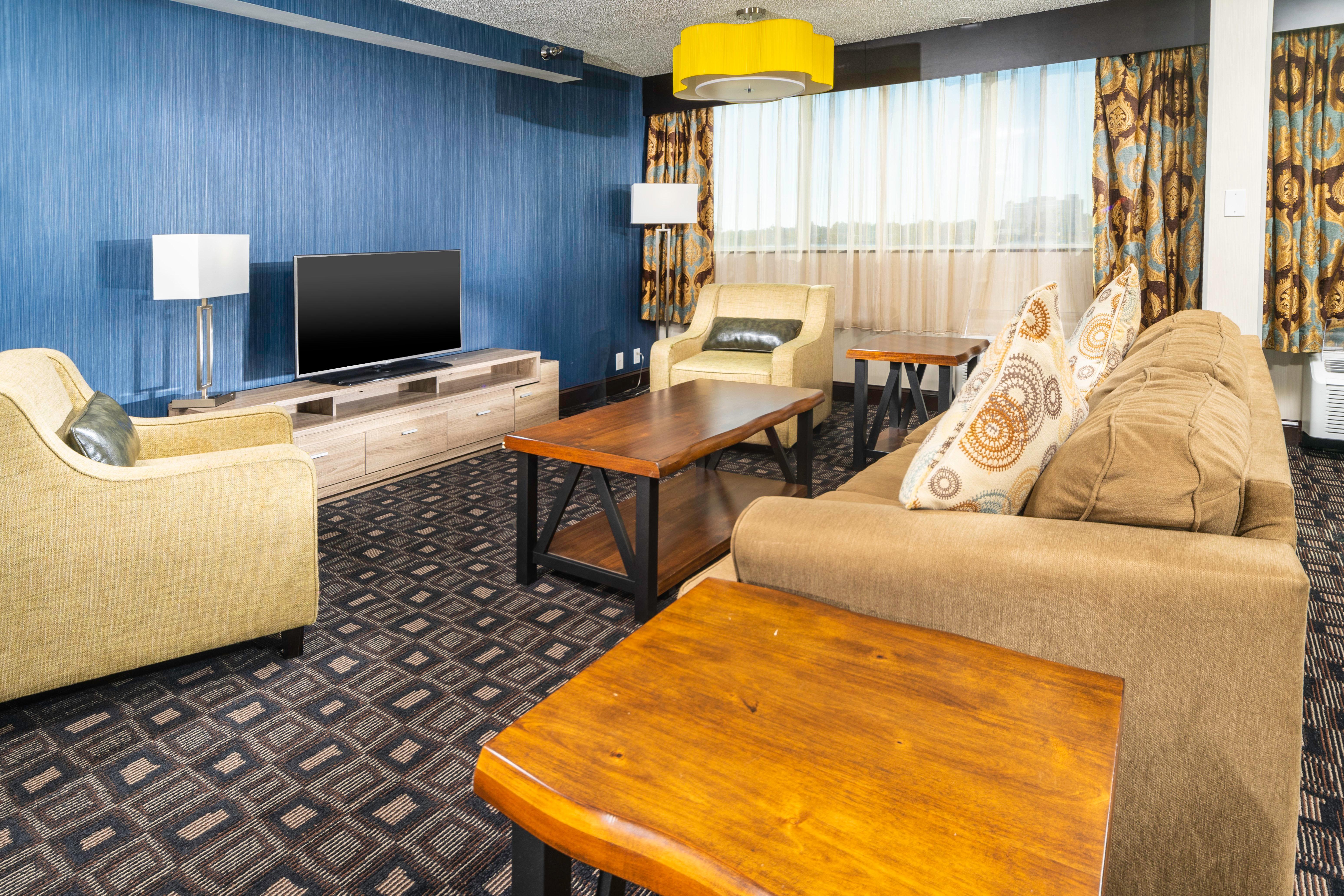 Holiday Inn Louisville East - Hurstbourne By Ihg Exterior photo