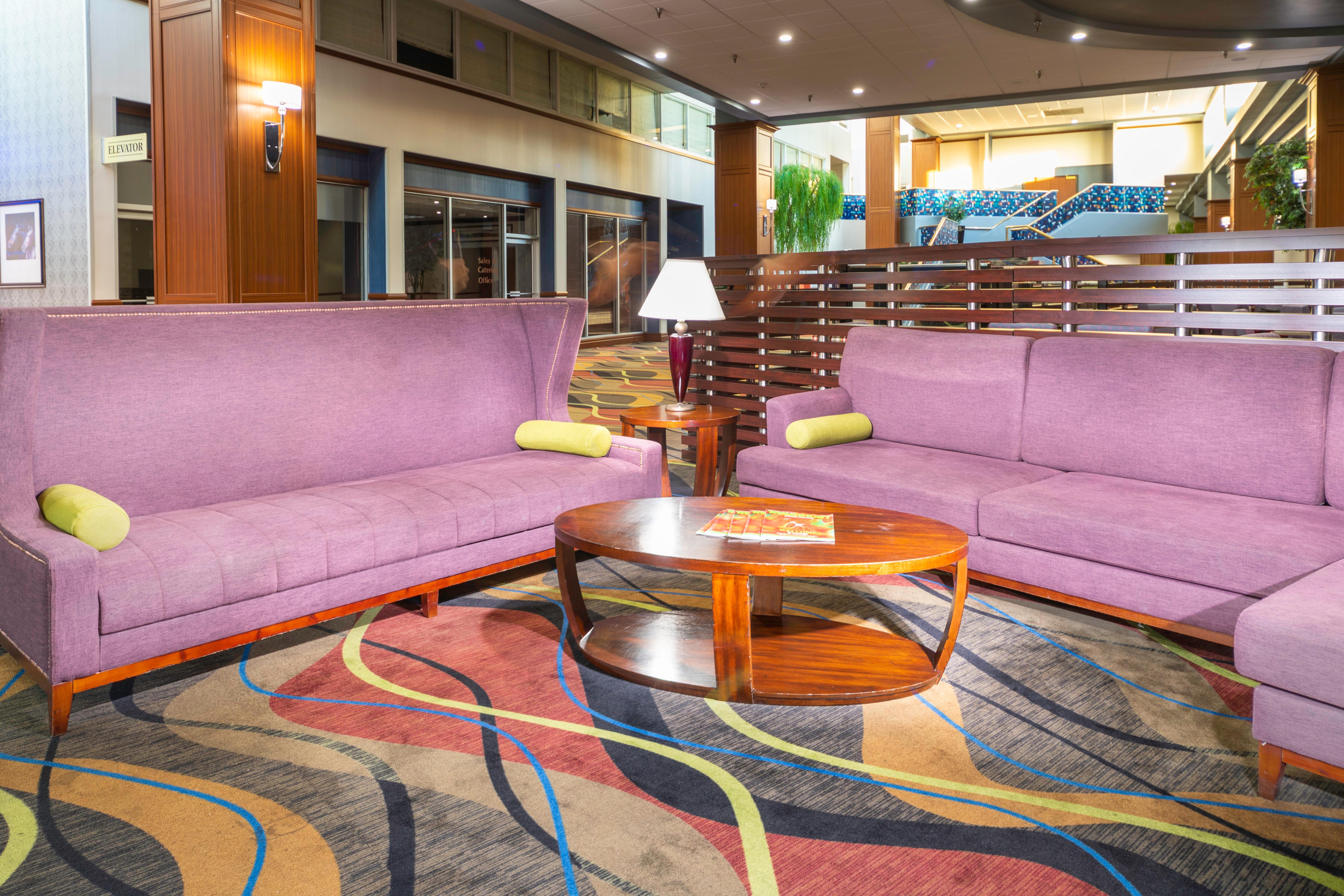 Holiday Inn Louisville East - Hurstbourne By Ihg Exterior photo
